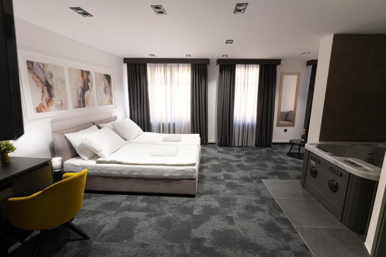 Savoy Residence Osijek Exterior foto